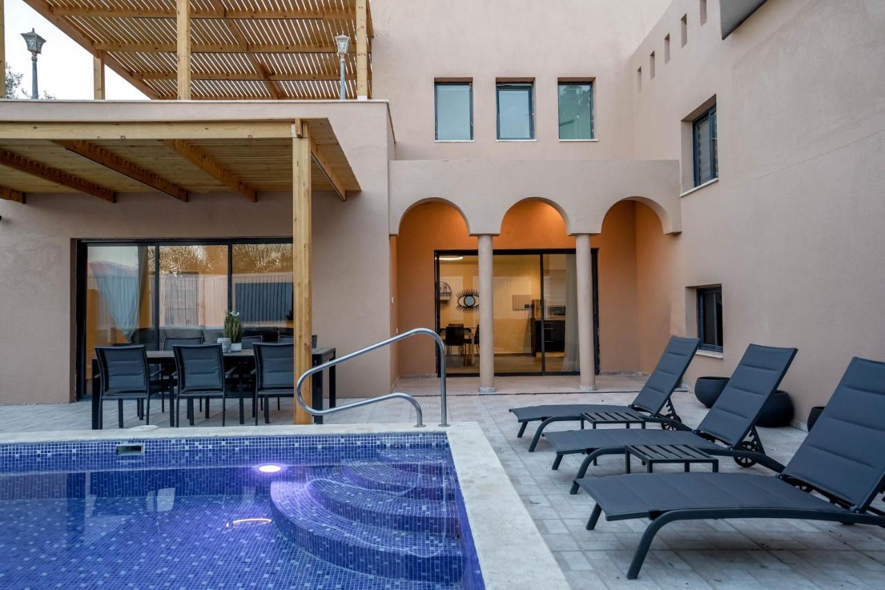 וילה רוני בריכה מחוממת Villa Roni Heated Pool إيلات المظهر الخارجي الصورة