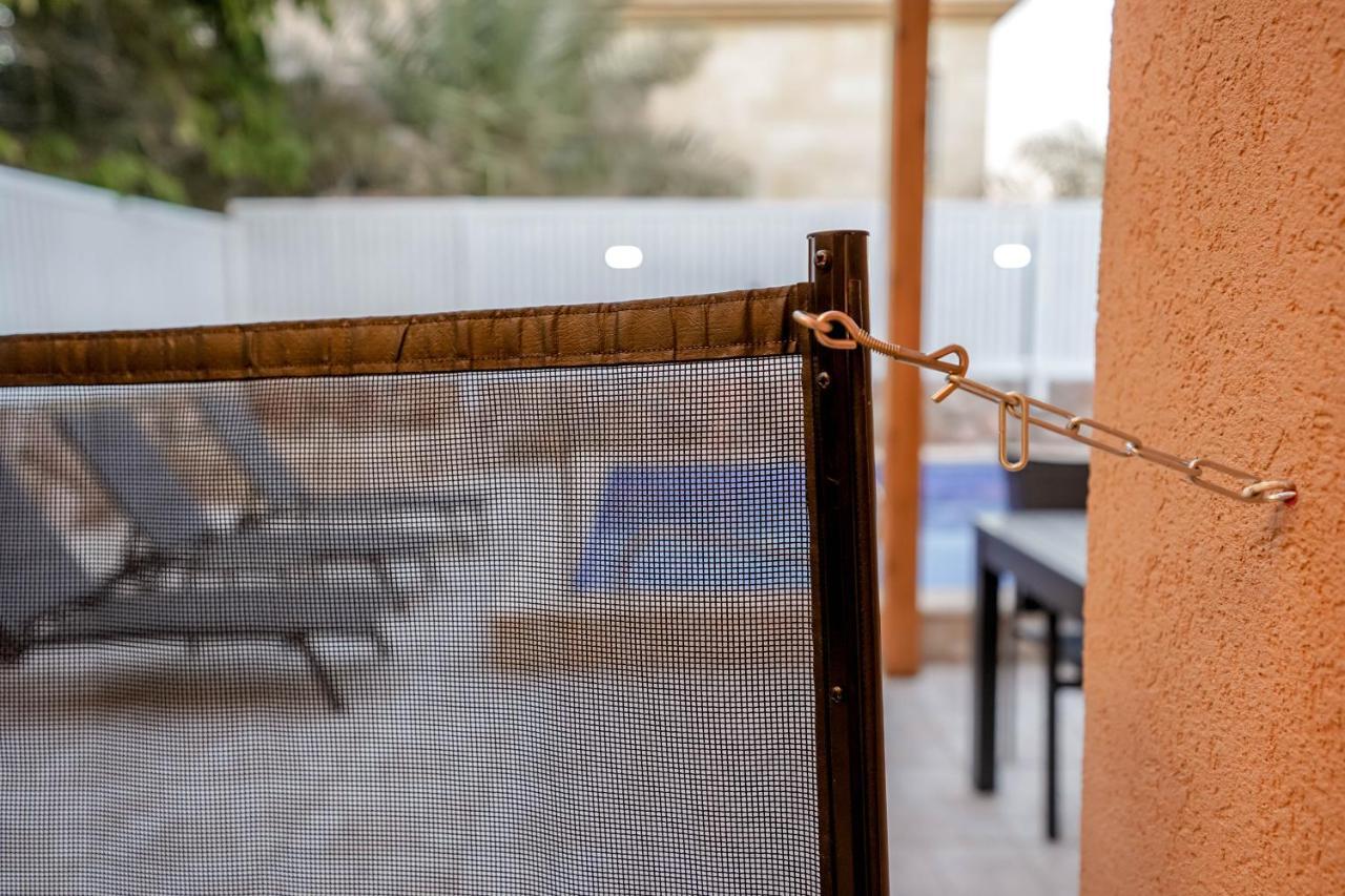 וילה רוני בריכה מחוממת Villa Roni Heated Pool إيلات المظهر الخارجي الصورة