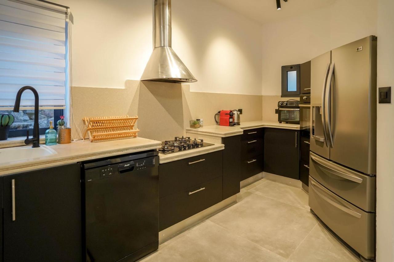 וילה רוני בריכה מחוממת Villa Roni Heated Pool إيلات المظهر الخارجي الصورة